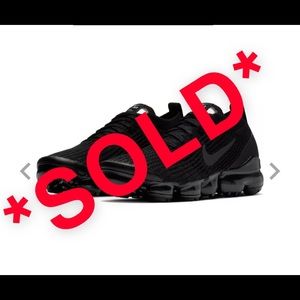 SOLD - Women’s Nike VaporMax Flyknit 3